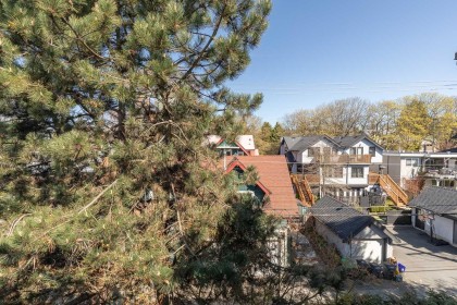Photo 12 at 34 - 2375 W Broadway, Kitsilano, Vancouver West