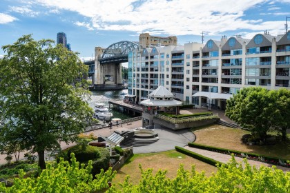 Photo 3 at 503 - 990 Beach Avenue, Yaletown, Vancouver West