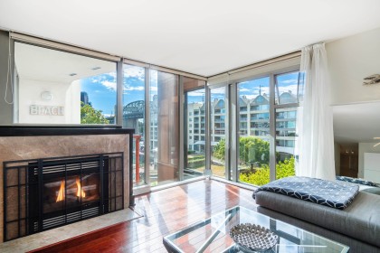 Photo 1 at 503 - 990 Beach Avenue, Yaletown, Vancouver West