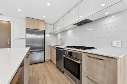 Photo 6 at 610 - 680 Seylynn Crescent, Lynnmour, North Vancouver