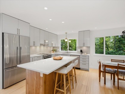 Photo 2 at 1392 Chamberlain Drive, Lynn Valley, North Vancouver