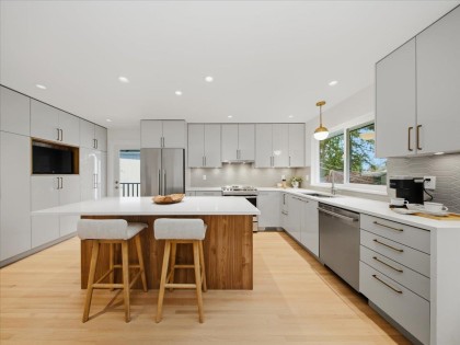 Photo 6 at 1392 Chamberlain Drive, Lynn Valley, North Vancouver