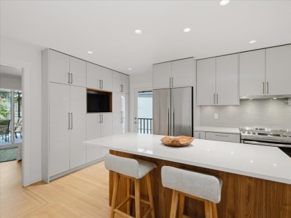 Photo 5 at 1392 Chamberlain Drive, Lynn Valley, North Vancouver