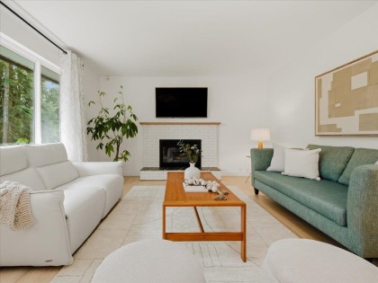 Photo 10 at 1392 Chamberlain Drive, Lynn Valley, North Vancouver