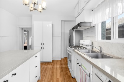 Photo 16 at 2975 W 8th Avenue, Kitsilano, Vancouver West