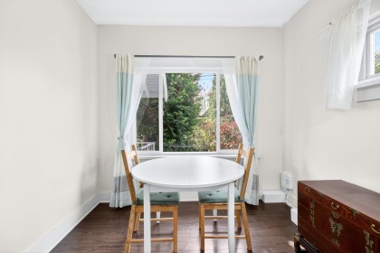Photo 12 at 2975 W 8th Avenue, Kitsilano, Vancouver West