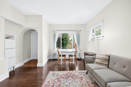 Photo 10 at 2975 W 8th Avenue, Kitsilano, Vancouver West