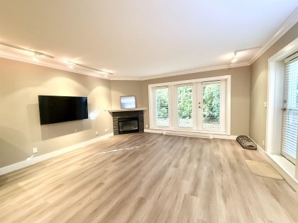 Photo 7 at 103 - 3189 Camosun Street, Point Grey, Vancouver West