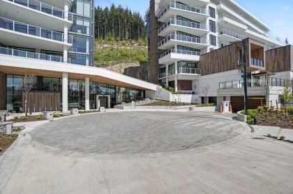Photo 2 at 604 - 3963 Uplands Way, Cypress Park Estates, West Vancouver