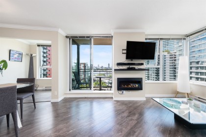 Photo 2 at 1606 - 33 Smithe Street, Yaletown, Vancouver West