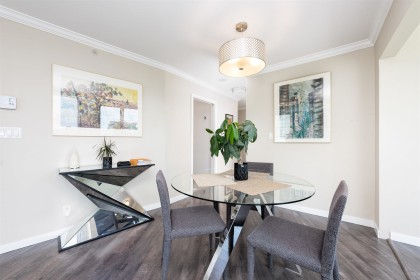 Photo 4 at 1606 - 33 Smithe Street, Yaletown, Vancouver West