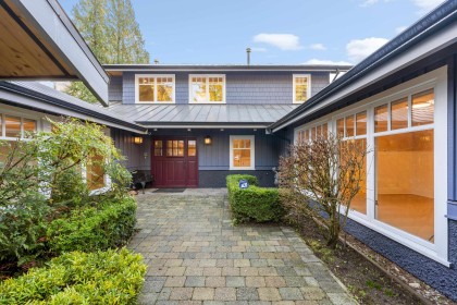 Photo 2 at 366 Keith Road, Park Royal, West Vancouver