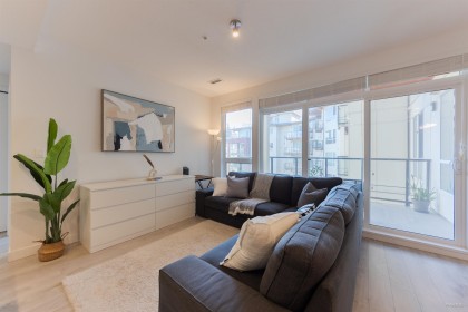 Photo 7 at 406 - 3581 Ross Drive, University VW, Vancouver West