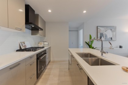 Photo 3 at 406 - 3581 Ross Drive, University VW, Vancouver West