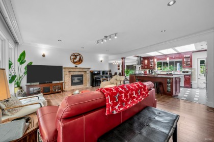 Photo 3 at 341 Rabbit Lane, British Properties, West Vancouver