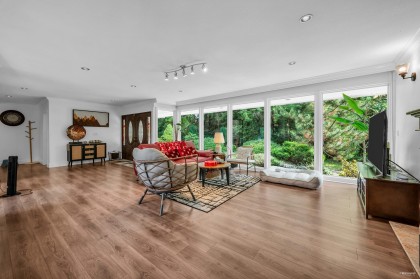 Photo 4 at 341 Rabbit Lane, British Properties, West Vancouver