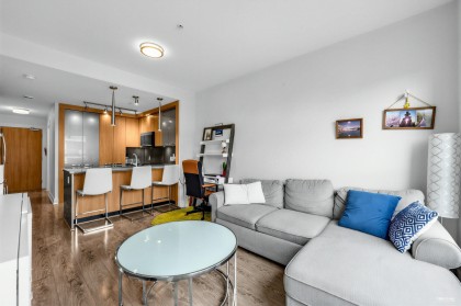 Photo 10 at 307 - 733 W 14th Street, Mosquito Creek, North Vancouver