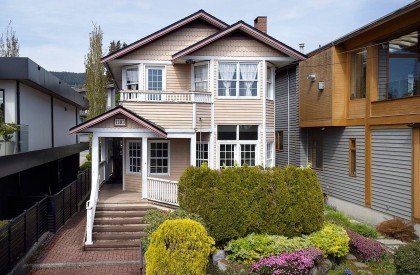 Photo 2 at 1183 Duchess Avenue, Ambleside, West Vancouver
