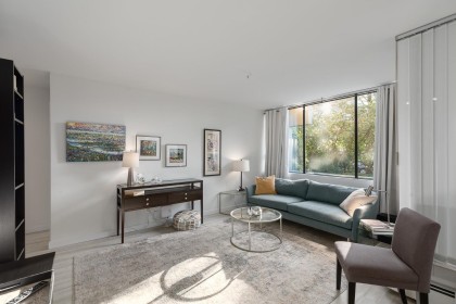 Photo 1 at 101 - 1737 Duchess Avenue, Ambleside, West Vancouver