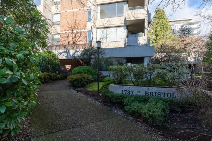 Photo 19 at 101 - 1737 Duchess Avenue, Ambleside, West Vancouver