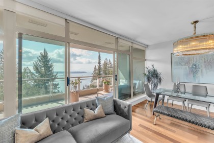 Photo 10 at 702 - 3335 Cypress Place, Cypress Park Estates, West Vancouver
