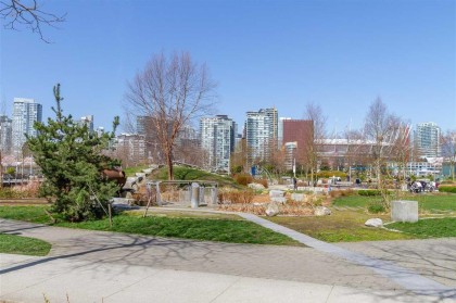 Photo 34 at 1401 - 1708 Columbia Street, False Creek, Vancouver West