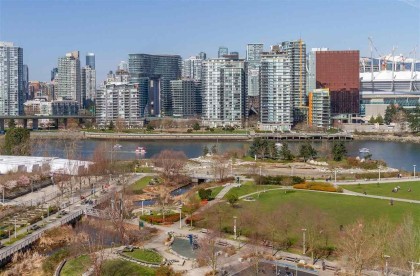 Photo 37 at 1401 - 1708 Columbia Street, False Creek, Vancouver West