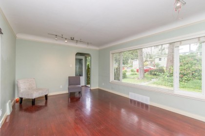 Photo 4 at 341 W 24th Street, Central Lonsdale, North Vancouver