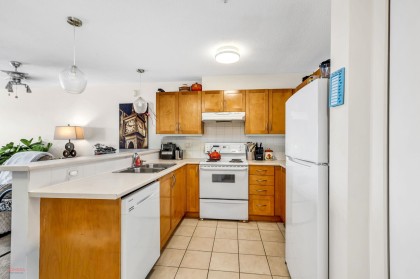 Photo 9 at 208 - 333 E 1st Street, Lower Lonsdale, North Vancouver