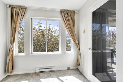 Photo 14 at 208 - 333 E 1st Street, Lower Lonsdale, North Vancouver