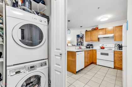 Photo 8 at 208 - 333 E 1st Street, Lower Lonsdale, North Vancouver