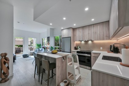 Photo 3 at 101 - 3596 Malsum Drive, Roche Point, North Vancouver