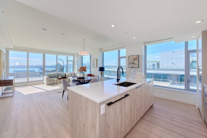 Photo 12 at 807 - 755 Harbourside Drive, Harbourside, North Vancouver