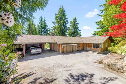 Photo 2 at 4663 Woodridge Place, Cypress Park Estates, West Vancouver