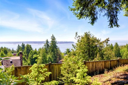 Photo 7 at 4663 Woodridge Place, Cypress Park Estates, West Vancouver