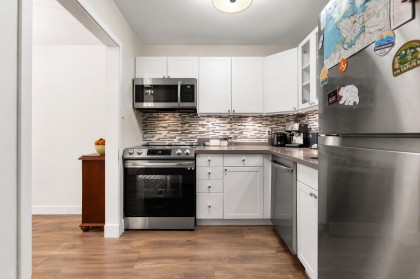 Photo 9 at 104 - 2475 York Avenue, Kitsilano, Vancouver West