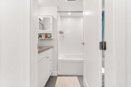 Photo 15 at 104 - 2475 York Avenue, Kitsilano, Vancouver West