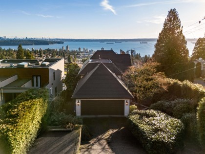 Photo 1 at 2198 Rosebery Avenue, Queens, West Vancouver