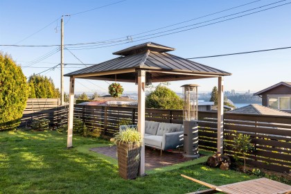 Photo 40 at 2198 Rosebery Avenue, Queens, West Vancouver