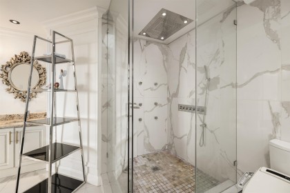 Photo 31 at 2198 Rosebery Avenue, Queens, West Vancouver
