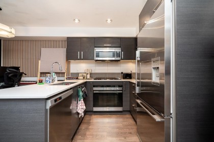 Photo 2 at 212 - 2858 W 4th Avenue, Kitsilano, Vancouver West