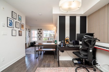 Photo 6 at 212 - 2858 W 4th Avenue, Kitsilano, Vancouver West