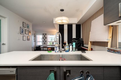 Photo 3 at 212 - 2858 W 4th Avenue, Kitsilano, Vancouver West