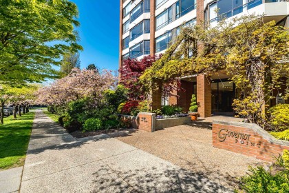 Photo 2 at 302 - 2189 W 42nd Avenue, Kerrisdale, Vancouver West