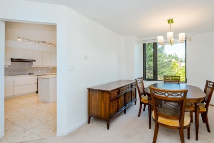 Photo 13 at 302 - 2189 W 42nd Avenue, Kerrisdale, Vancouver West