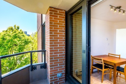 Photo 9 at 302 - 2189 W 42nd Avenue, Kerrisdale, Vancouver West