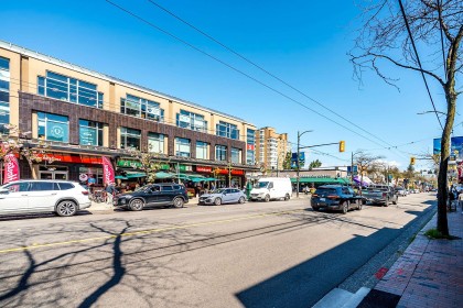 Photo 39 at 302 - 2189 W 42nd Avenue, Kerrisdale, Vancouver West