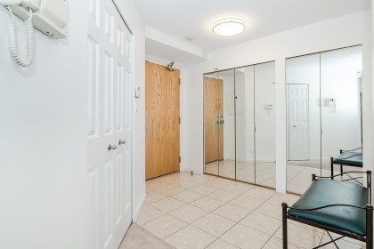 Photo 4 at 302 - 2189 W 42nd Avenue, Kerrisdale, Vancouver West