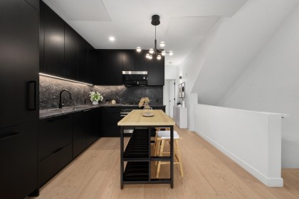 Photo 9 at 122 - 650 E 2nd Street, Lower Lonsdale, North Vancouver