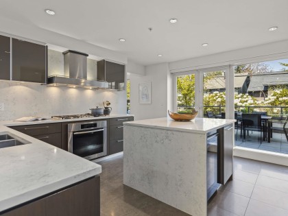 Photo 14 at 215 - 1961 Collingwood Street, Kitsilano, Vancouver West
